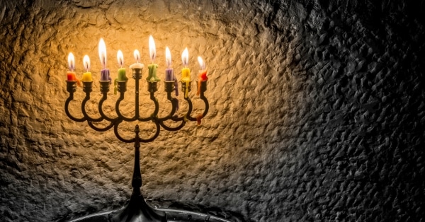המדריך לחנוכיות עתיקות ואותנטיות